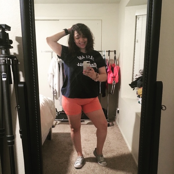 Meet your Posher, Athena - Picture 2 of 8